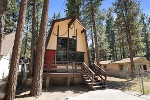 Exterior - Sherwood Cabin-2bed+Loft (Big Bear City)