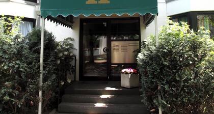 Apartment mit Blick auf die Godesburg und Garten