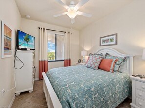2 bedrooms, desk, iron/ironing board, WiFi