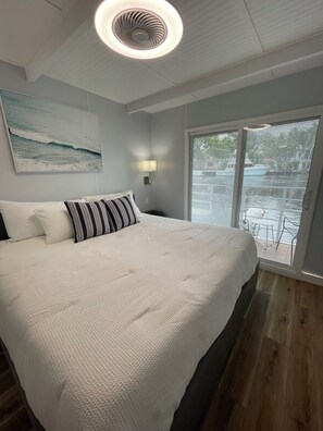 1 dormitori, planxa i posts de planxar, wifi i roba de llit