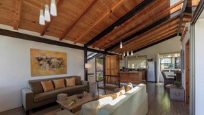 Unclassified image, 4 of 17, button - HERMOSA CASA CON JACUZZI Y TERRAZA (Valle de Bravo)