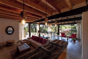 Living room - HERMOSA CASA CON JACUZZI Y TERRAZA (Valle de Bravo)