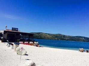 Beach - Three Bedroom Apartment with Terrace (Seget Vranjica)