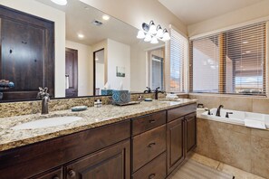 Bruser, boblebadekar, hårtørrer, håndklæder