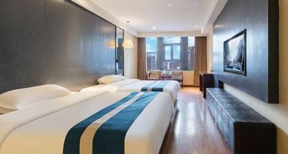 Junyu Boutique Hotel (Wanyuan Railway Station)