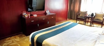 Junyu Boutique Hotel (Wanyuan Railway Station)