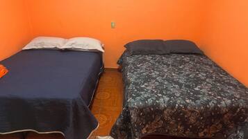 3 quartos, ferros/tábuas de passar roupa, Wi-Fi, roupa de cama