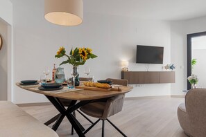 Dining - Casa Los Vecinos - Luxury Rooftop Penthouse (Estepona)