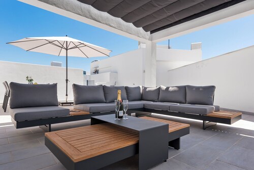Casa Los Vecinos - Luxury Rooftop Penthouse