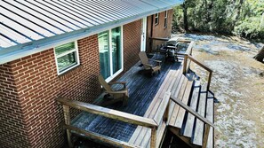 Terrace/patio - Apalachicola Bay Front 2mins from Boat ramp (Eastpoint)