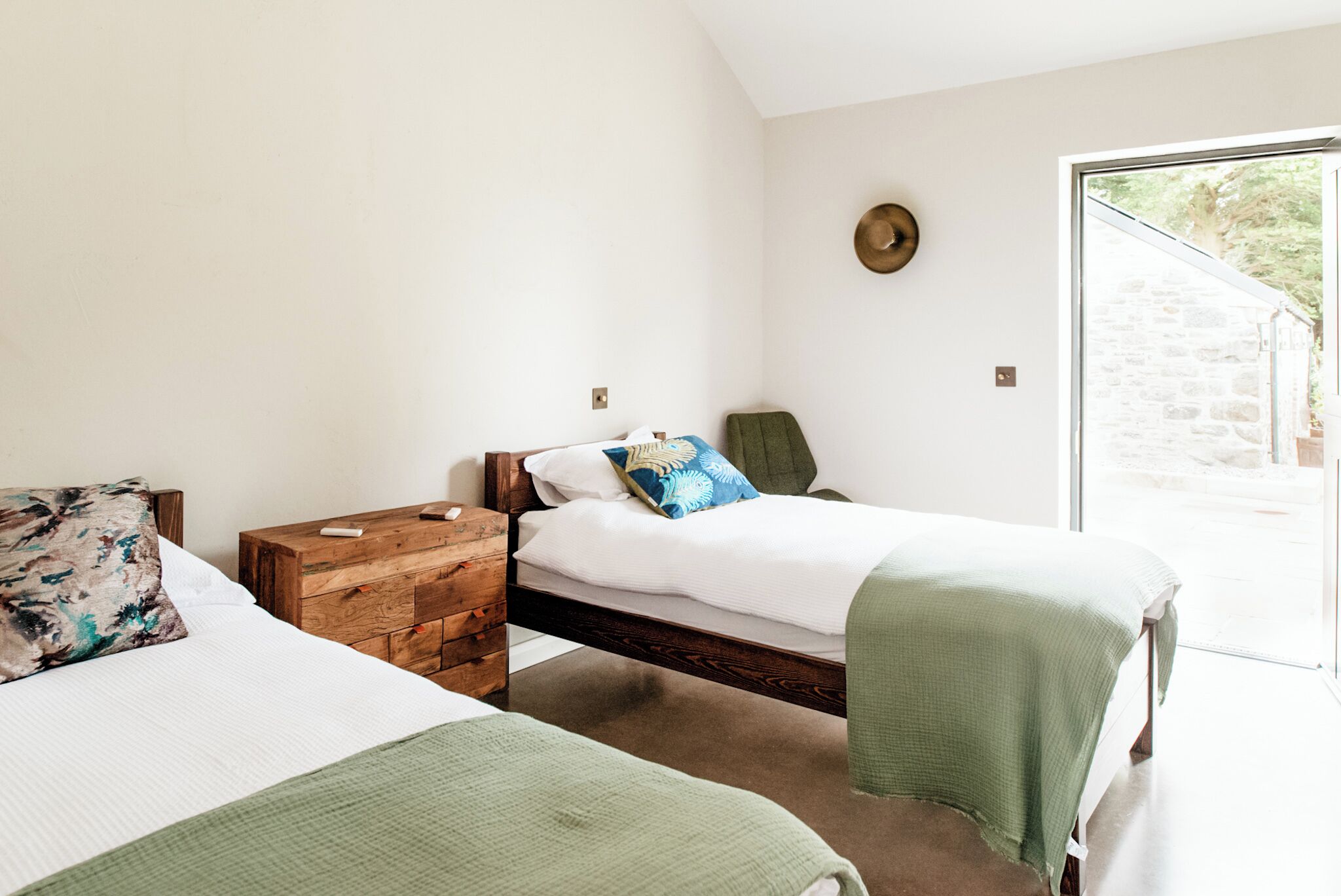 5 camere, Wi-Fi, lenzuola