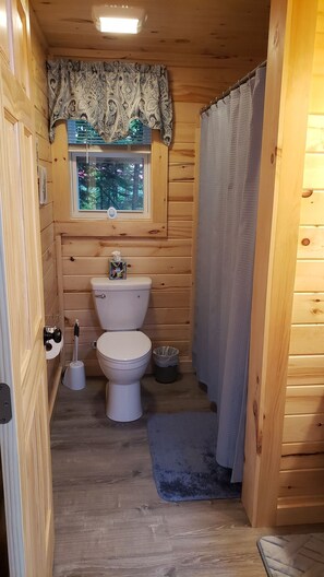 Towels, soap, shampoo, toilet paper