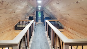 2 bedrooms, WiFi, bed sheets - Bear Cabin: Charming 2-bedroom cabin with WiFi, AC in marvelous Sebec (Sebec)