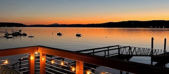 Spacious 2 bedroom home with 2 bedroom cabin on the water at Hood Canal.