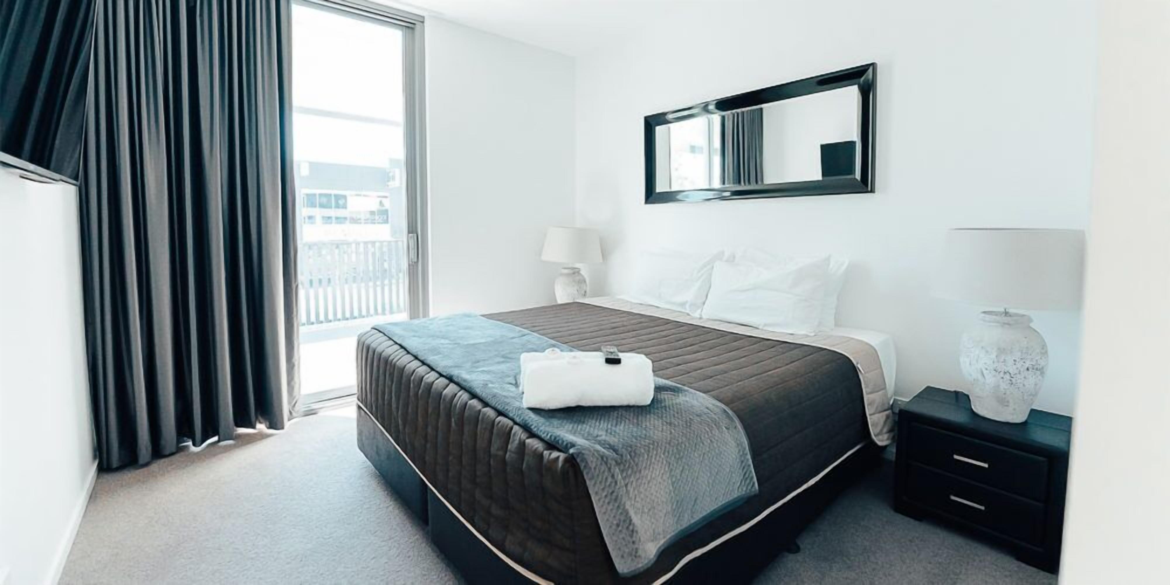 3 habitaciones, tabla de planchar con plancha y wifi gratis 