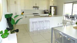 Private kitchen - Marina Belle, Wallaroo (Wallaroo)