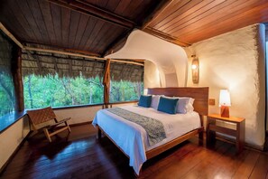 4 chambres, fer et planche à repasser, Wi-Fi, draps fournis