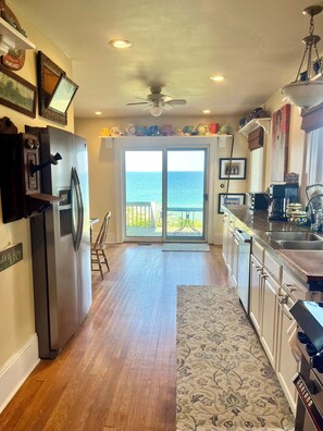 Fridge, microwave, oven, stovetop - Historic Lakefront Home with Amazing Views of Lake Erie! (Eastlake)