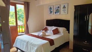1 bedroom, WiFi (free), bed sheets