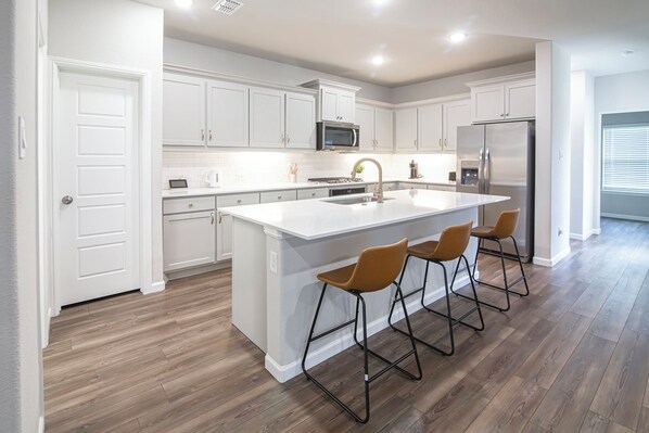 Microwave, oven, stovetop, dishwasher