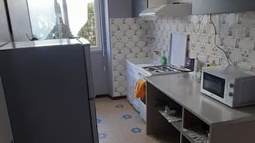 Microwave, oven