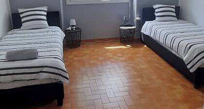 Agréable appartement de 80m2 dans maison
pouvant accueillir 6 personnes