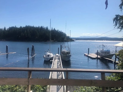 Unique and peaceful beach access getaway on Quadra Island. Outstanding view