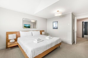 Condo luxo, sacada, vista para a montanha | 3 quartos, Wi-Fi de cortesia