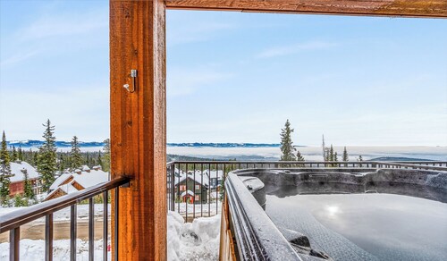 Vista at Big White Amazing Location View