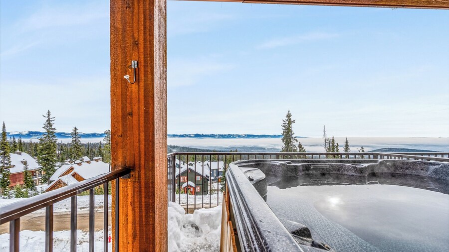 Vista at Big White Amazing Location View