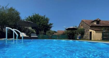 Peaceful, comfortable retreat with pool