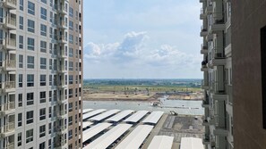 Exterior - Cozy Living Studio Apartment At Tokyo Riverside Pik 2 (Teluknaga)