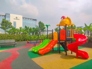 Children's area - Cozy And Good Studio Sayana Bekasi Apartment (Tarumajaya)