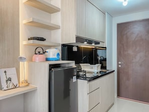 Studio | Private kitchen - Warm And Restful Studio Transpark Juanda Bekasi Timur Apartment (Bekasi)