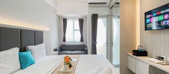 สตูดิโอที่อบอุ่นและผ่อนคลาย ที่ Transpark Juanda Bekasi Timur Apartment