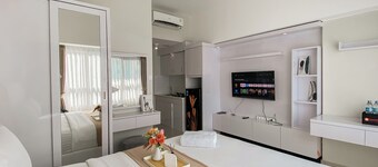 Good Place And Comfortable Studio Apartment Springlake Summarecon Bekasi