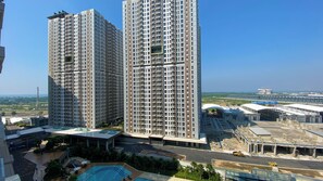 Exterior - Spacious And Comfy 2Br Combined At Tokyo Riverside Pik 2 Apartment (Teluknaga)