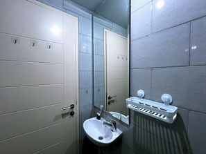 Studio | Bad | Dusj og håndklær