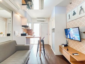 Interior - Comfort And Strategic 2Br Bassura City Apartment (Jakarta)