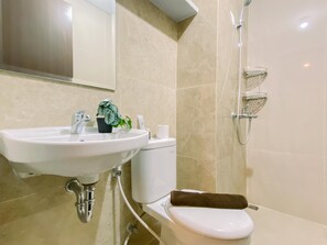 Apartamento | Banheiro | Chuveiro, toalhas de banho