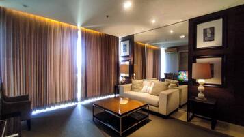 Apartment | Wohnbereich | Flachbildfernseher