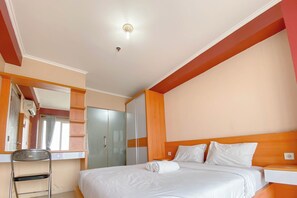 Apartment | 3 bedrooms, free WiFi - Homey 3Br With Pool View At Gateway Pasteur Apartment (Cimahi)