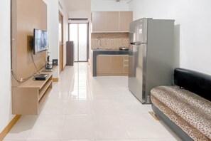 Apartment | Living area - Good Place And Cozy 2Br Apartment At Gateway Ahmad Yani Cicadas (Bandung)