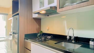 Studio | Dapur peribadi | Peti sejuk, dapur, periuk nasi