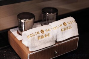Unclassified image, 3 of 18, button - Bolin Hotel (Zhongshan)