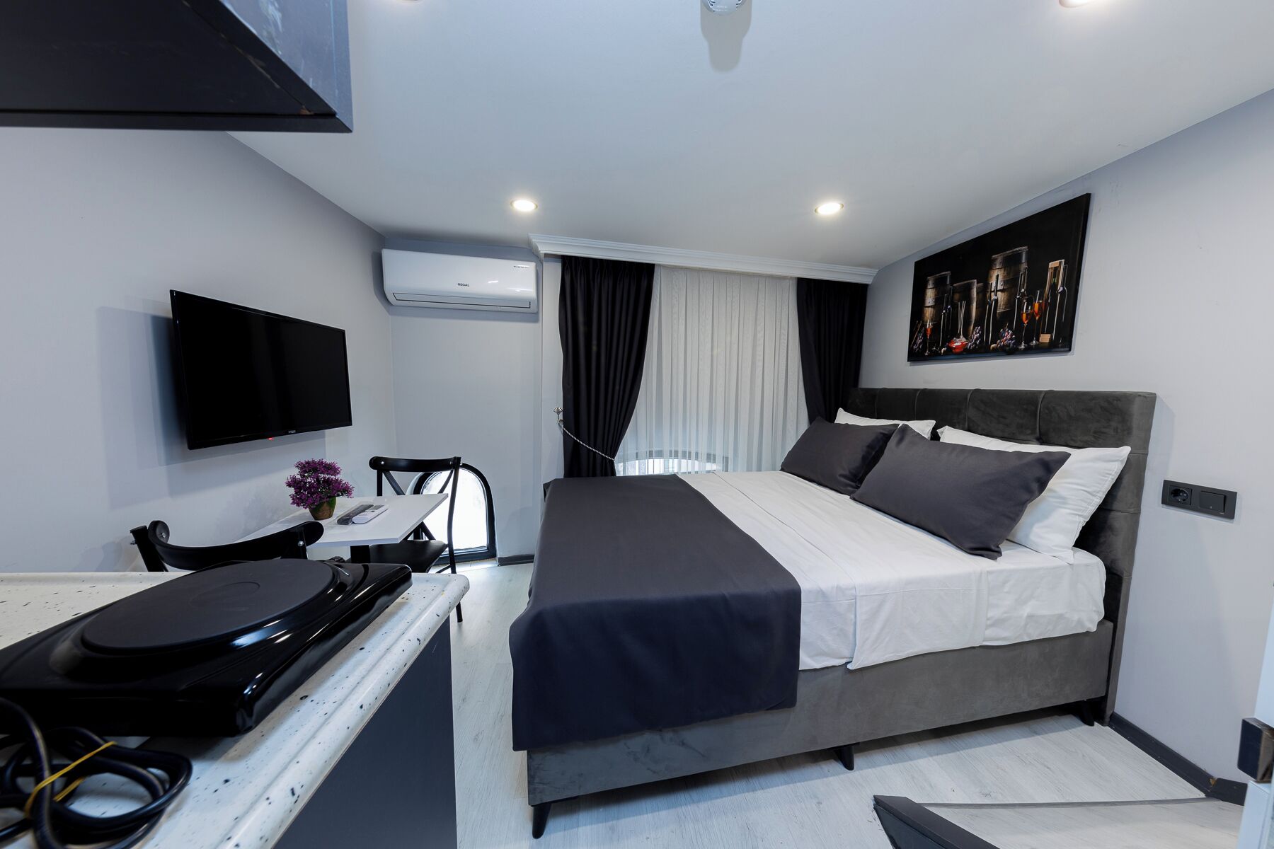 Minibar, coffres-forts dans les chambres
