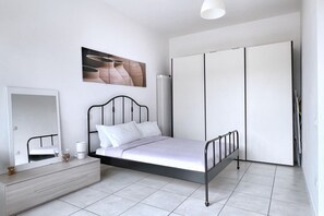 1 Schlafzimmer, Schreibtisch, Bügeleisen/Bügelbrett, WLAN
