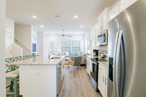 Fridge, microwave, oven, stovetop - A Sweet Retreat! Refined Coastal Living. (Pensacola)