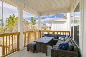 Terrace/patio - A Sweet Retreat! Refined Coastal Living. (Pensacola)