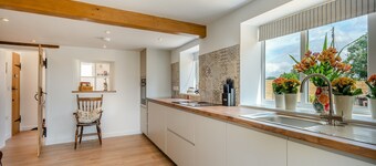 3 bedroom accommodation in Longham